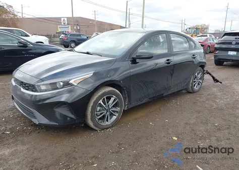 2024 Kia Forte Lxs z USA, uszkodzony, nr VIN 3KPF24AD6RE772407